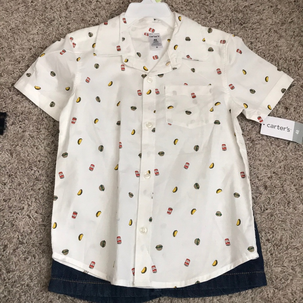 Toddler boy’s Carter’s outfit